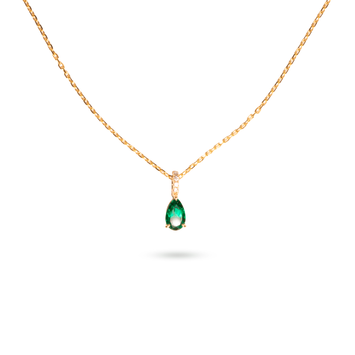 dije esmeralda con diamantes de LB