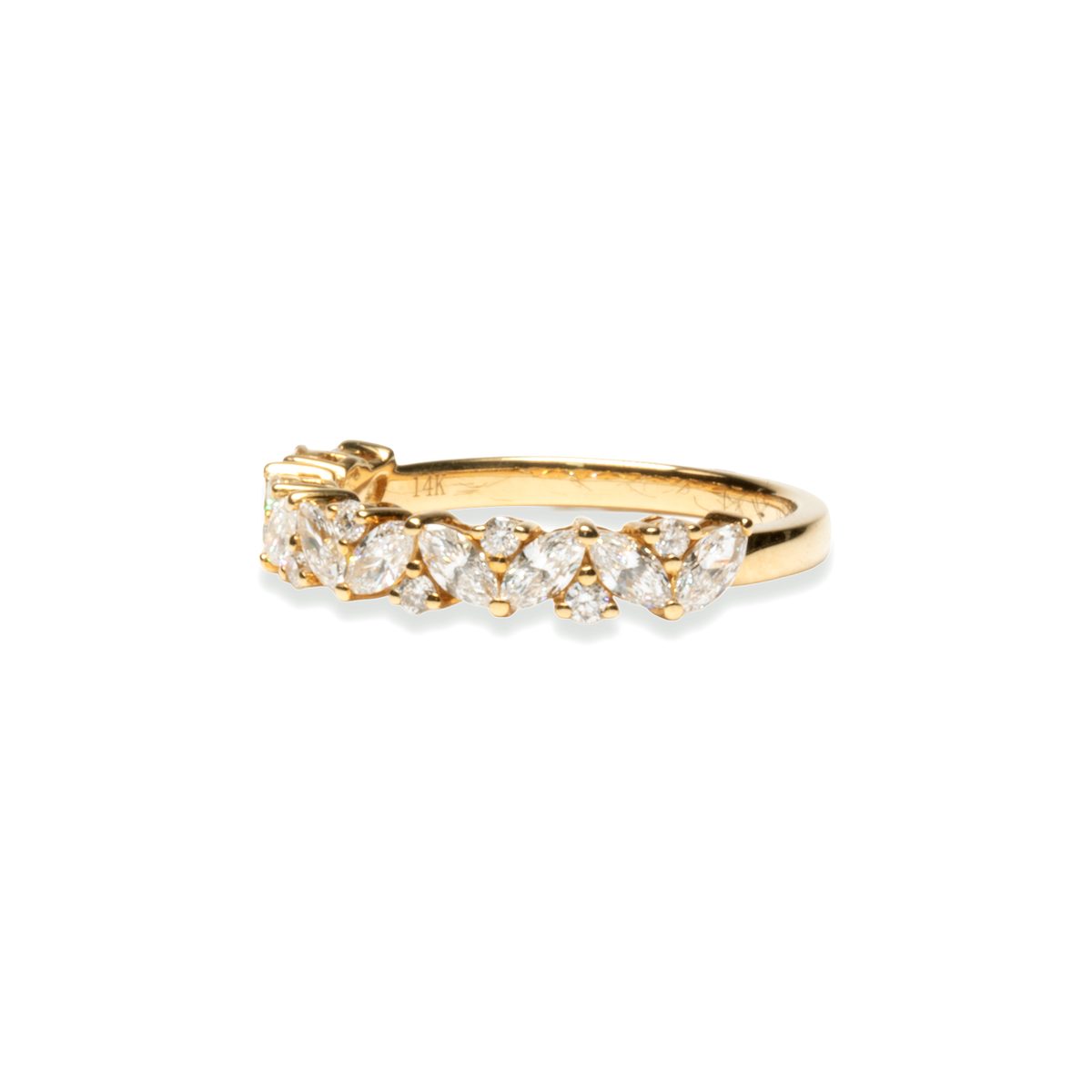 Anillo con diamantes de laboratorio